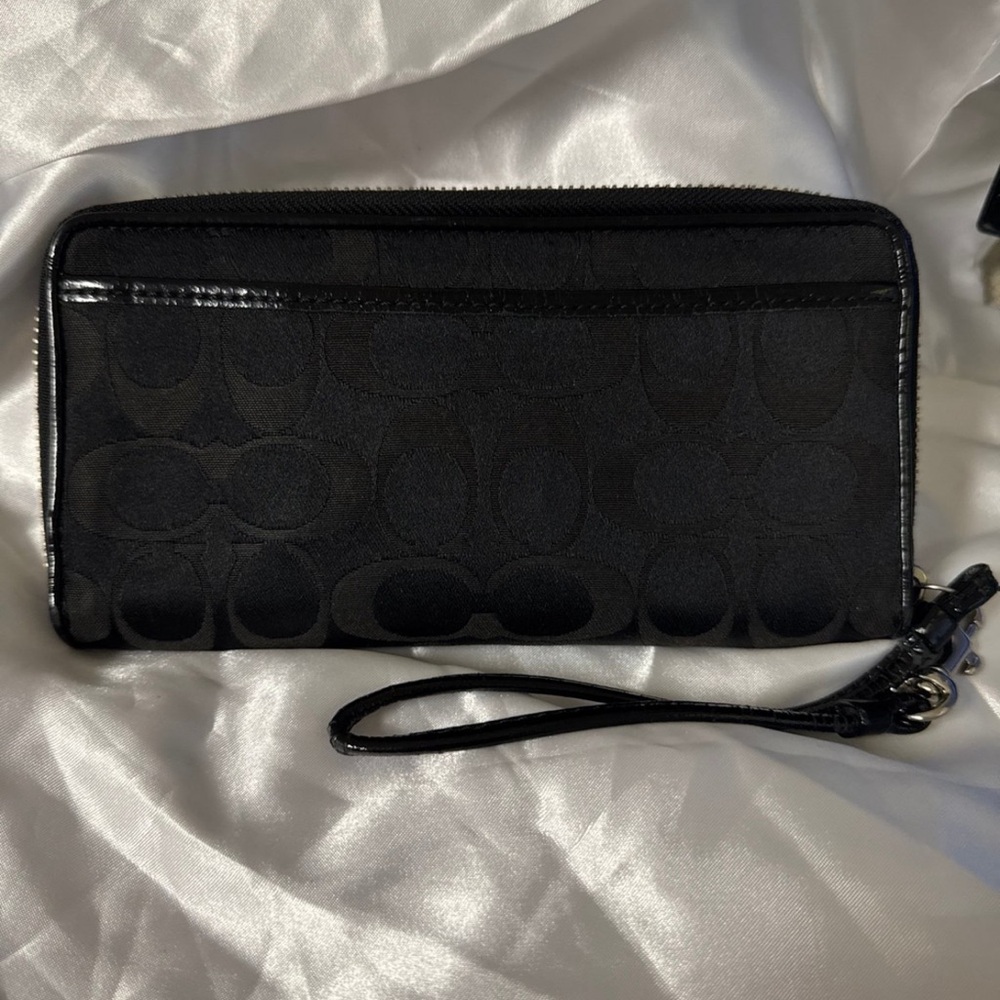 Coach Poppy Black Long Wallet with Silver Hardware - Picture 2 of 5
